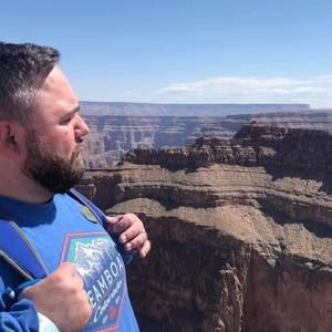 Meet your Posher, Aaron